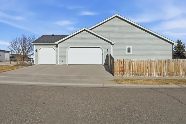 $509,000 | 1671 Heathrow Avenue, Casper, WY 82609