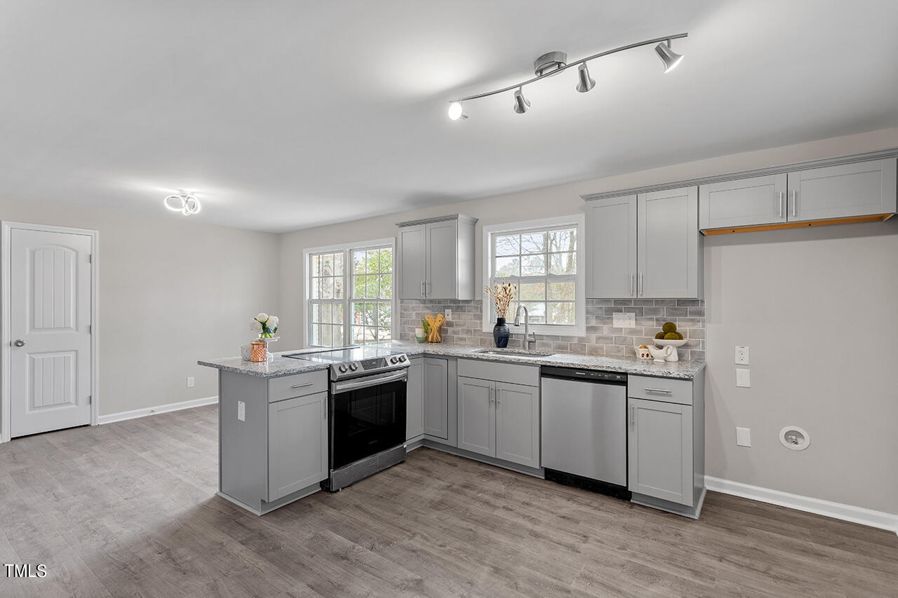 903 Aversboro Road Garner, NC 27529 - Photo 6 of 26 903 Aversboro Rd_23