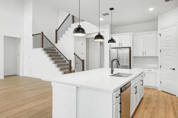 $825,000 | 104 Rocky River Road, Georgetown, TX 78628
