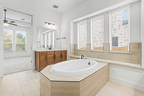 $825,000 | 104 Rocky River Road, Georgetown, TX 78628