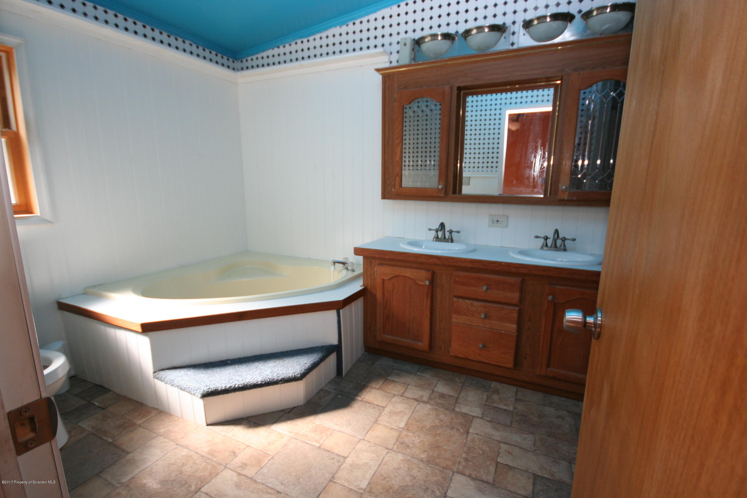 78 Bennett Road Union Dale, PA 18470 - Photo 14 of 24 Gallery Image 14