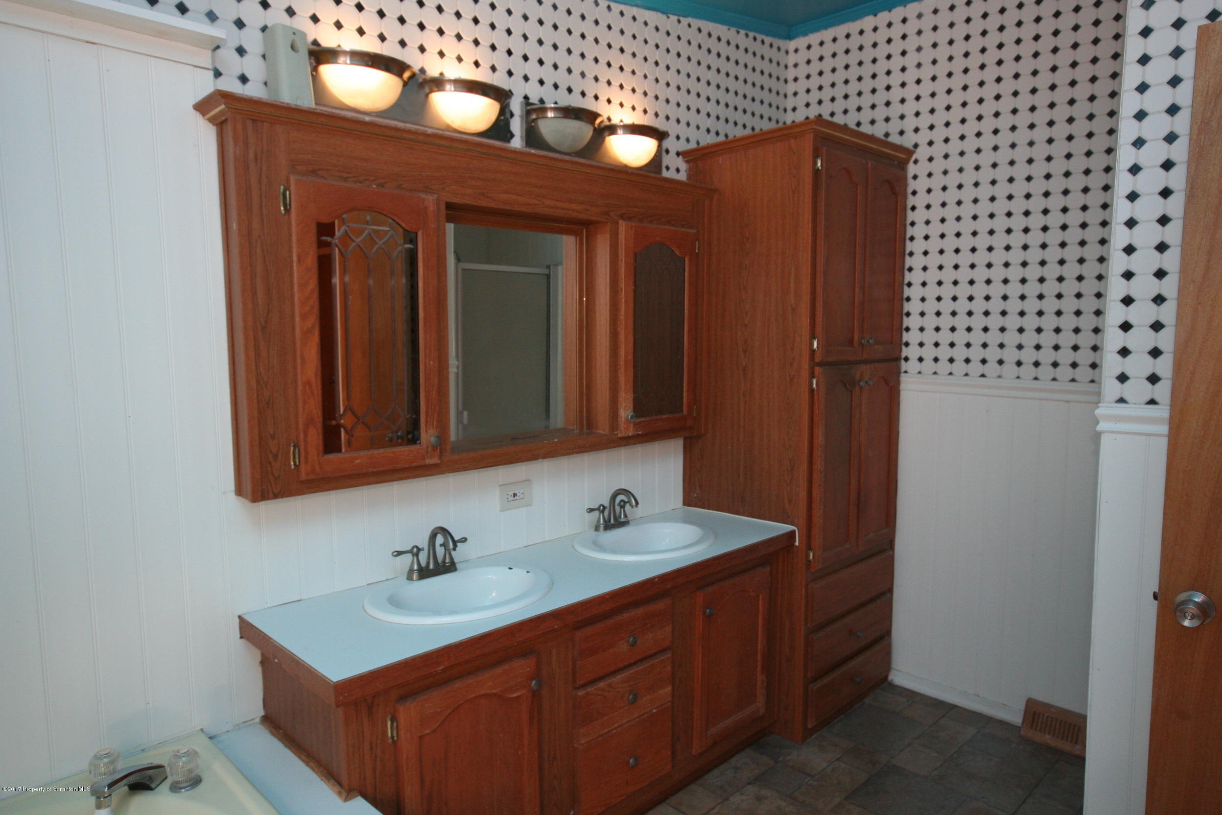 78 Bennett Road Union Dale, PA 18470 - Photo 15 of 24 Gallery Image 15