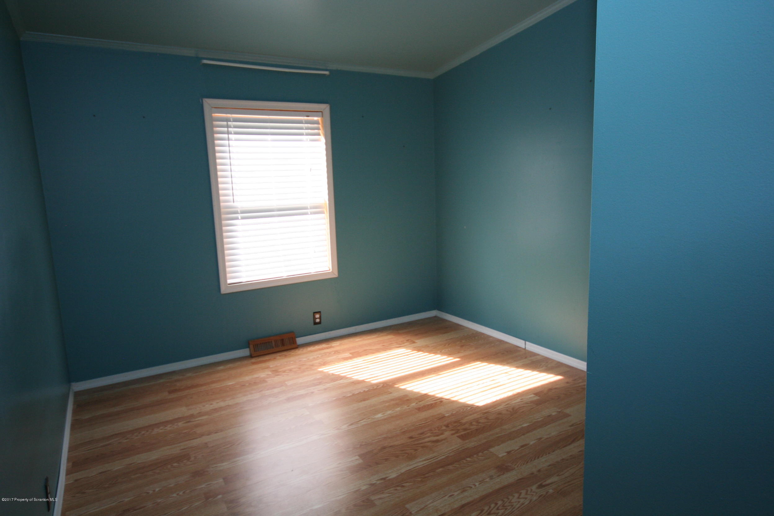 78 Bennett Road Union Dale, PA 18470 - Photo 16 of 24 Gallery Image 16