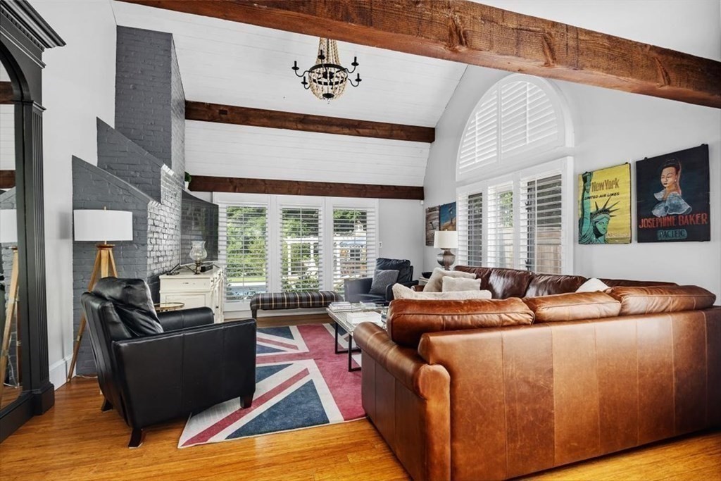 241 Jerusalem Road Cohasset, MA 02025 - Photo 21 of 42 a living room with furniture and a large window