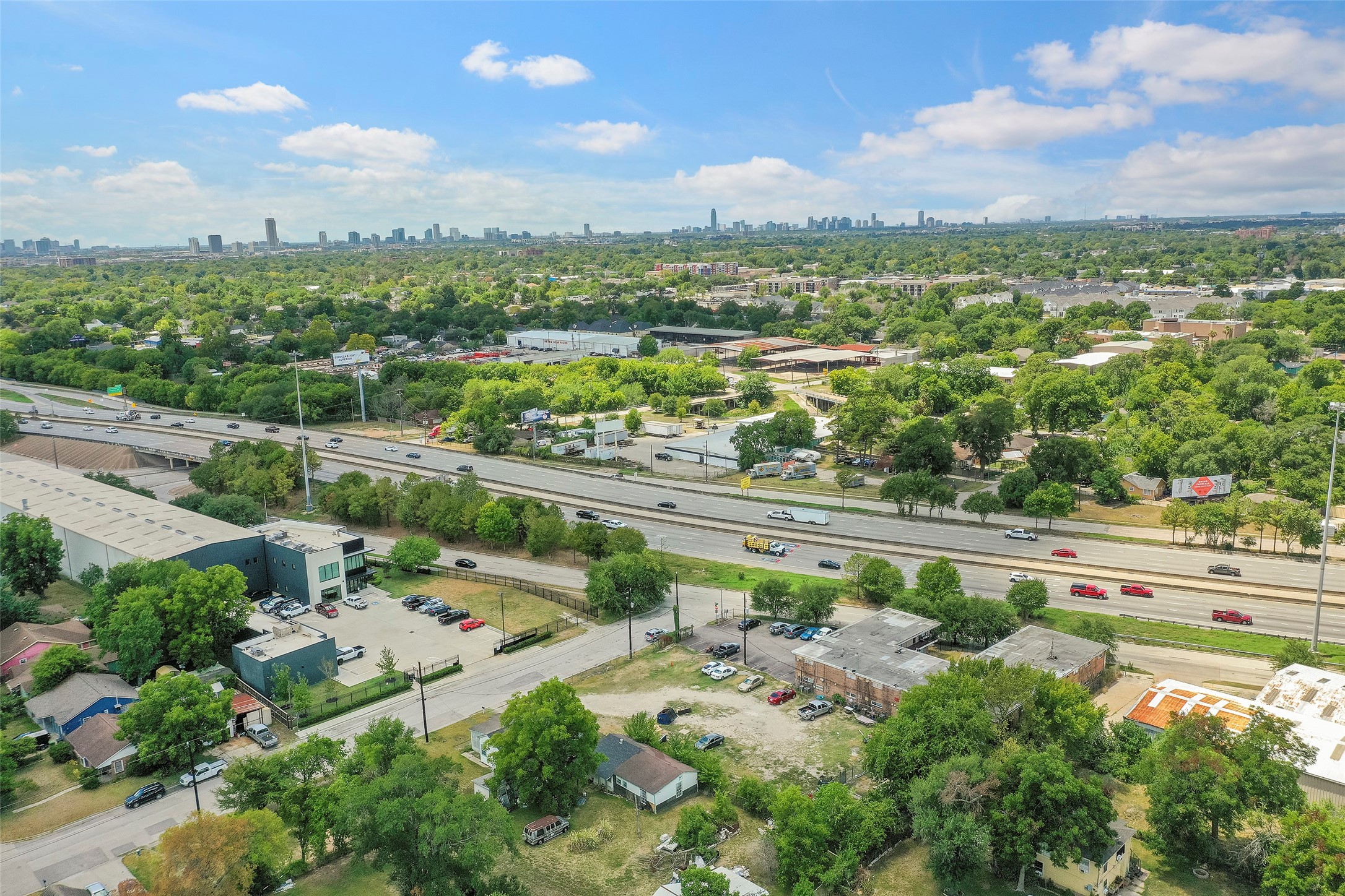 213 Sylvester Road Houston, TX 77009 - Photo 7 of 26 a picture of city view