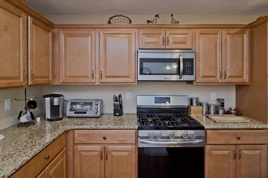 353 Fuller Street, Unit 34 Ludlow, MA 01056 - Photo 12 of 41