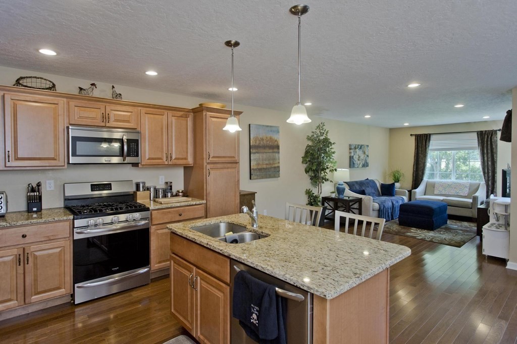 353 Fuller Street, Unit 34 Ludlow, MA 01056 - Photo 13 of 41