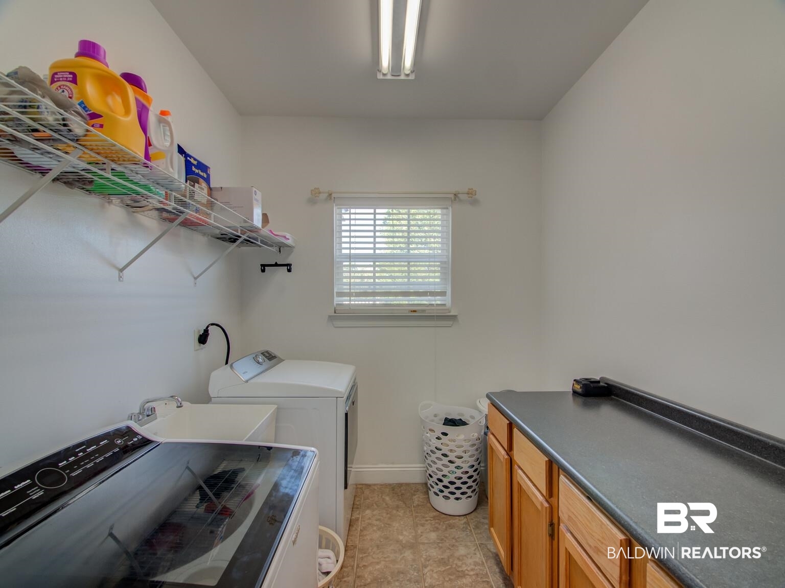 312 St Charles Court Fairhope, AL 36532 - Photo 33 of 45 Laundry