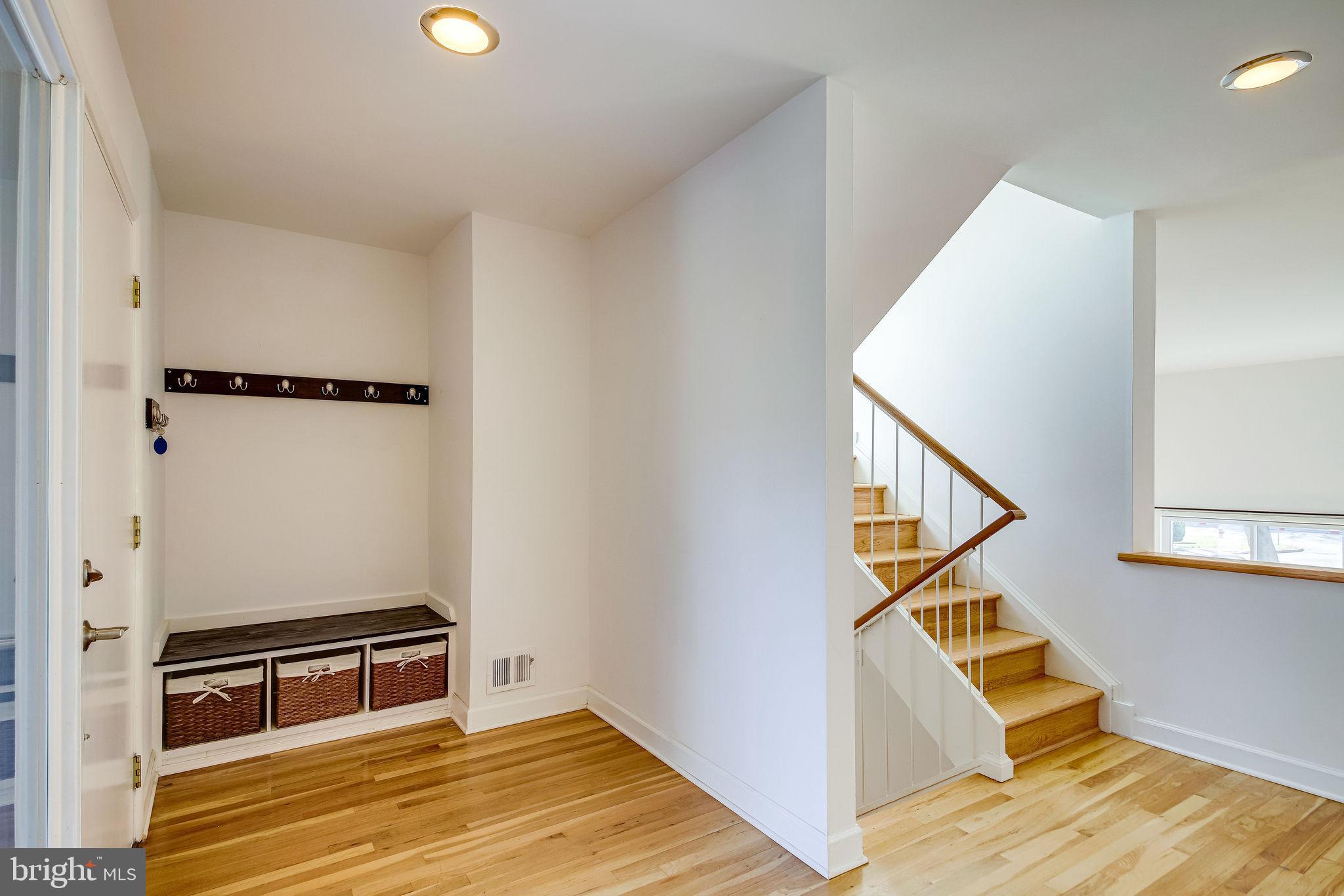 11562 Links Drive Reston, VA 20190 - Photo 3 of 40