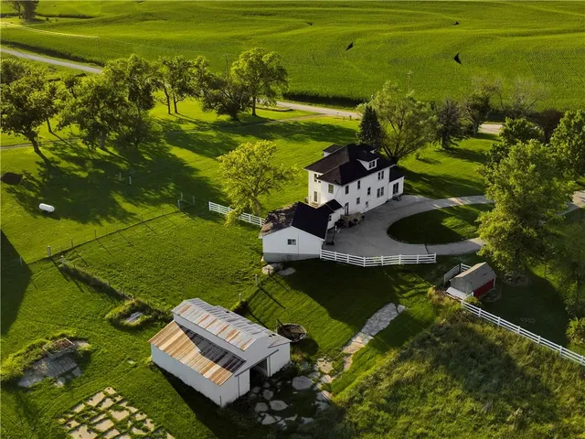 $374,900 | 25456 290th Street, Maryville, MO 64468