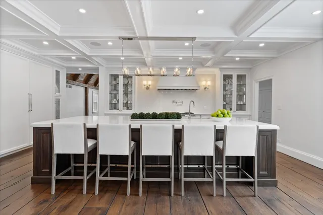 $3,450,000 | 740 Surrey Lane, Glenview, IL 60025