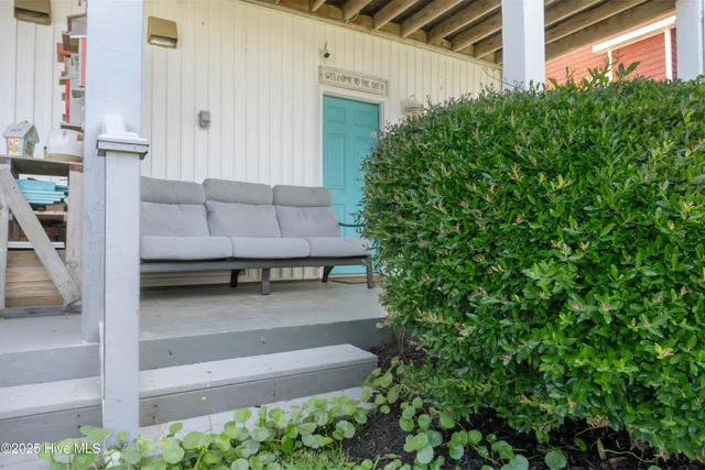 $1,700 | 316 Columbia Avenue, Unit 1, Carolina Beach, NC 28428