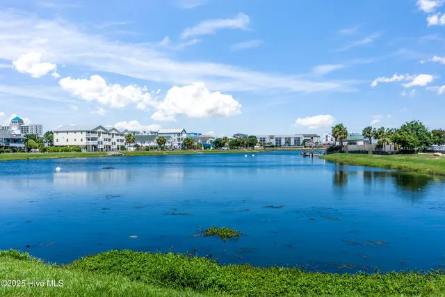 $1,700 | 316 Columbia Avenue, Unit 1, Carolina Beach, NC 28428