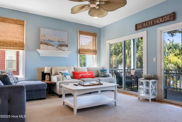 $1,700 | 316 Columbia Avenue, Unit 1, Carolina Beach, NC 28428