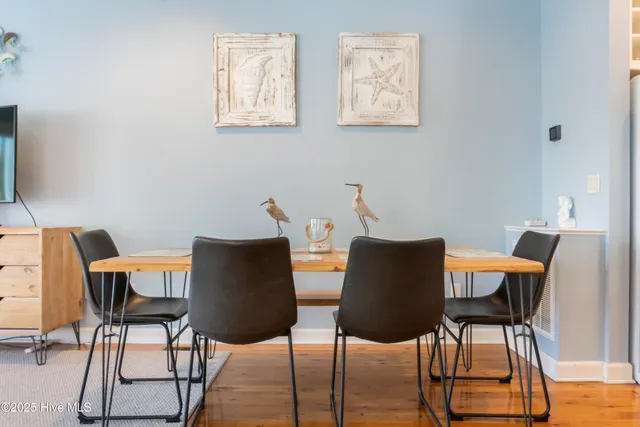 $1,700 | 316 Columbia Avenue, Unit 1, Carolina Beach, NC 28428