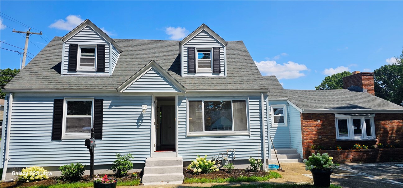 2545 West Shore Road Warwick, RI 02889 - Photo 2 of 44 Gallery Image 2