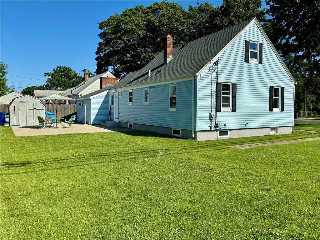 2545 West Shore Road Warwick, RI 02889 - Photo 3 of 44 Gallery Image 3