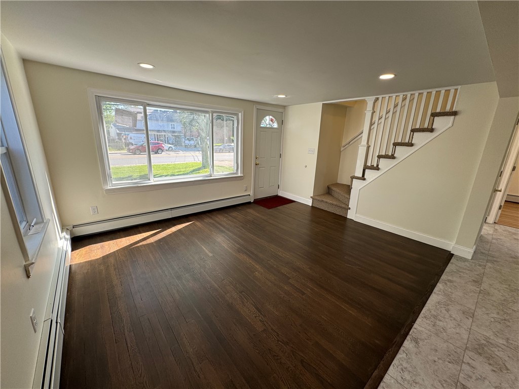 2545 West Shore Road Warwick, RI 02889 - Photo 8 of 44 Gallery Image 8