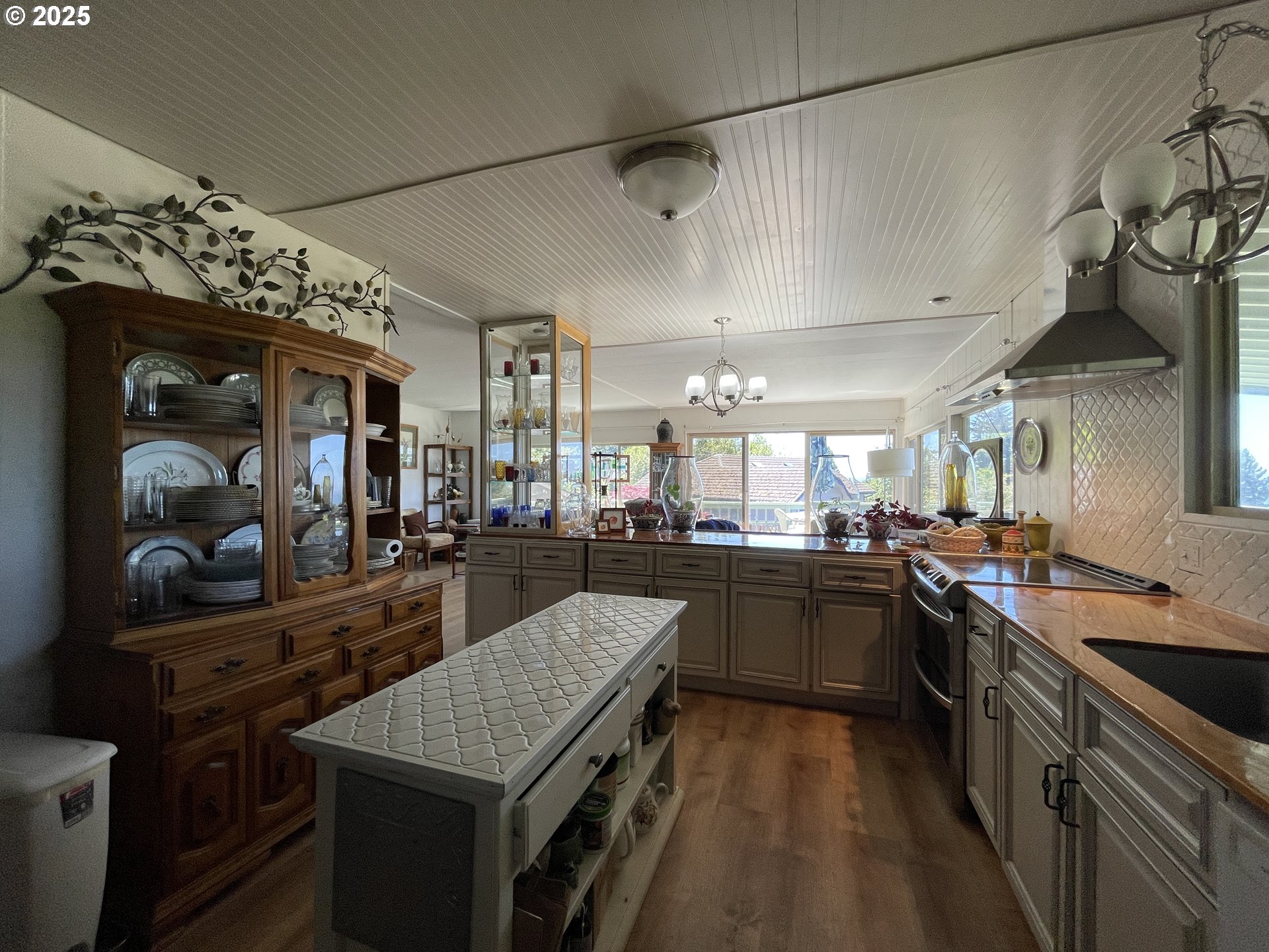 16579 Foster Road Brookings, OR 97415 - Photo 16 of 38 Gallery Image 16