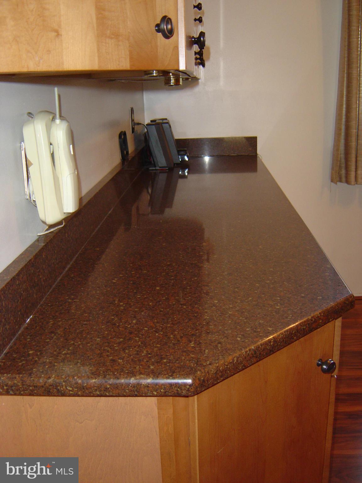 9259 Bellbeck Road Baltimore, MD 21234 - Photo 6 of 28 Kitchen