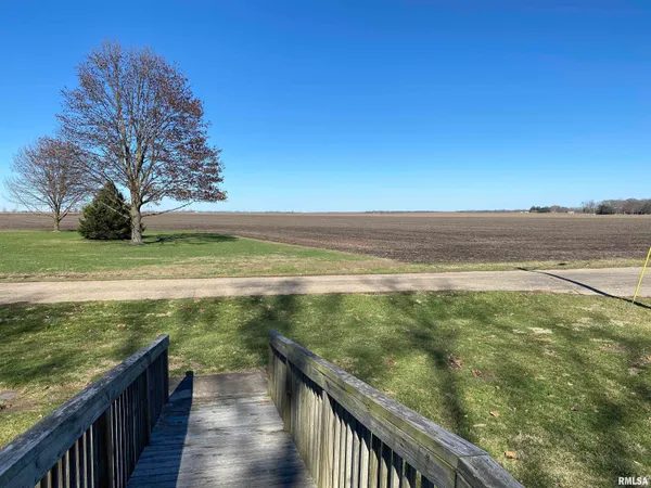 $65,900 | 124 East Prairie Street, Broadwell, IL 62634
