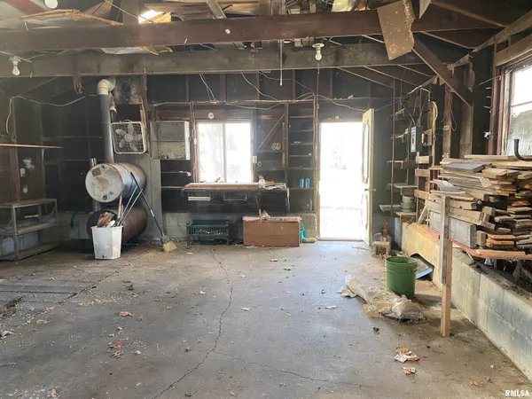 $65,900 | 124 East Prairie Street, Broadwell, IL 62634