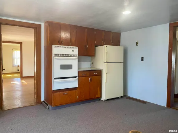 $65,900 | 124 East Prairie Street, Broadwell, IL 62634