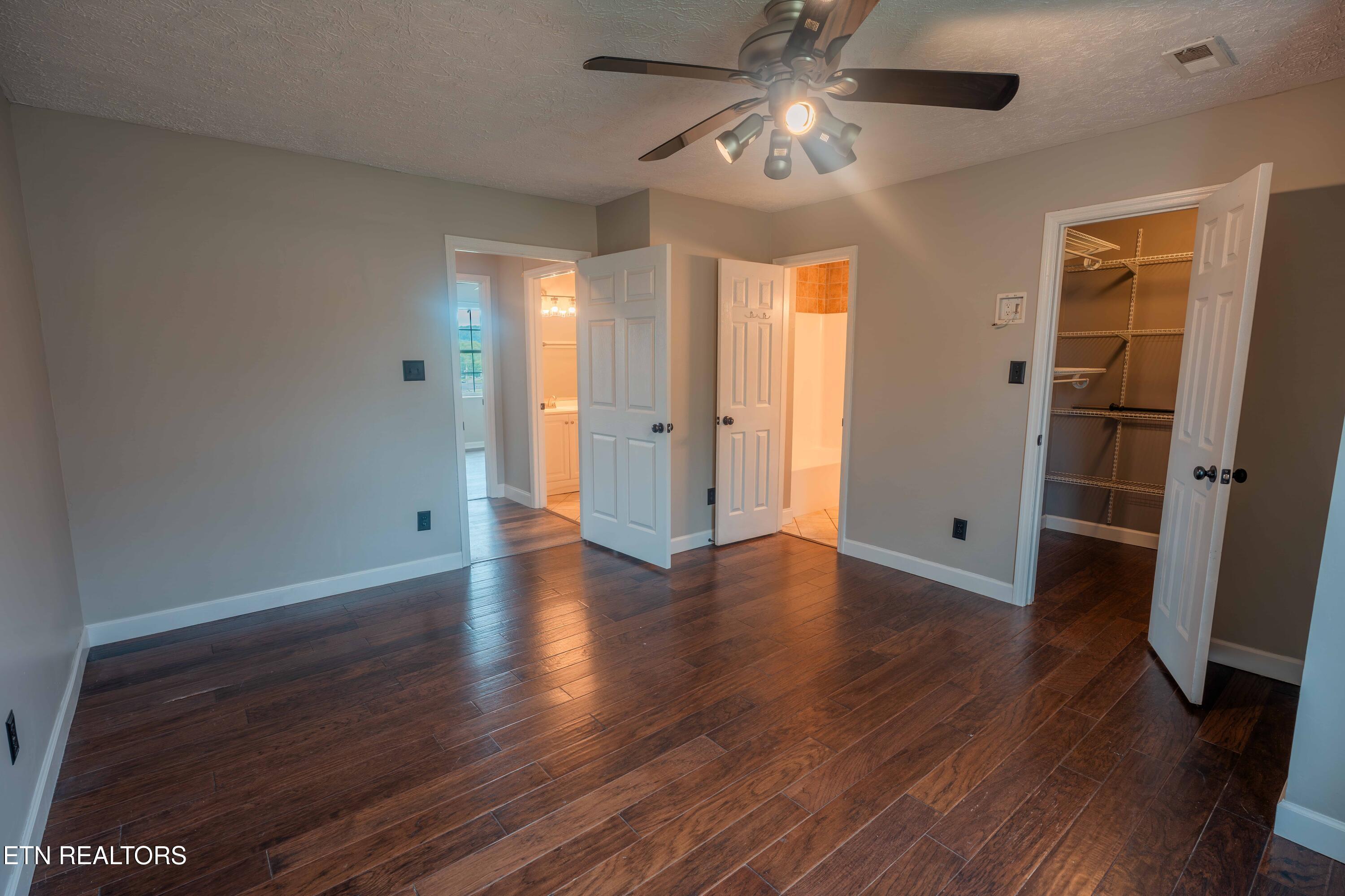 7722 Ashcroft Way Powell, TN 37849 - Photo 5 of 24 Generous Master Suite