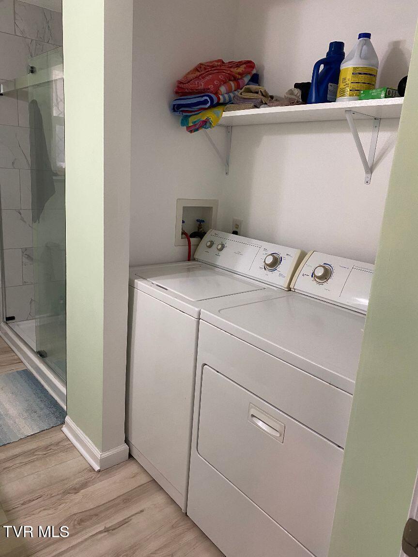 147 Third Street Jonesville, VA 24263 - Photo 12 of 17 laundry