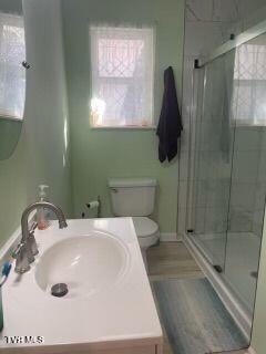 147 Third Street Jonesville, VA 24263 - Photo 13 of 17 lg bath