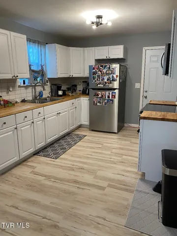 $130,000 | 147 Third Street, Jonesville, VA 24263