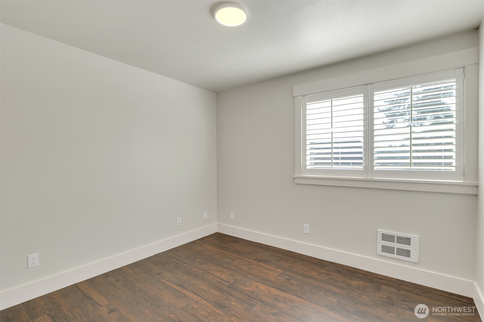 1016 Southwest 152nd Street, Unit B Burien, WA 98166 - Photo 18 of 25