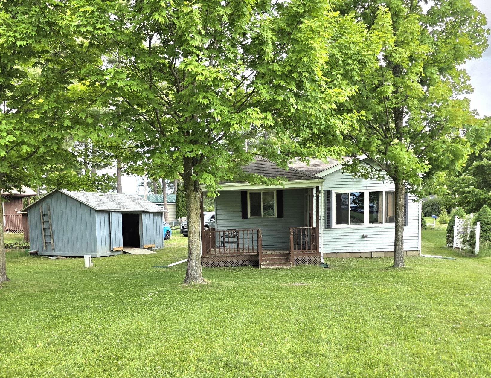 101 Riverside Drive Beaverton, MI 48612 - Photo 1 of 26