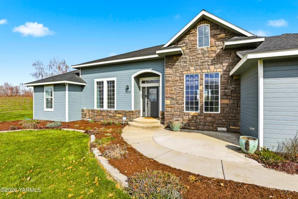 $499,000 | 1031 Orchardvale Road, Zillah, WA 98953