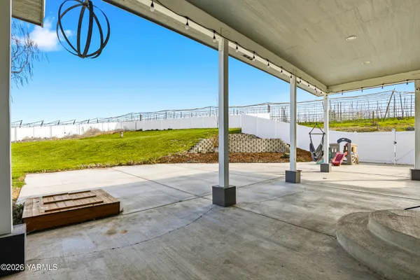 $499,000 | 1031 Orchardvale Road, Zillah, WA 98953