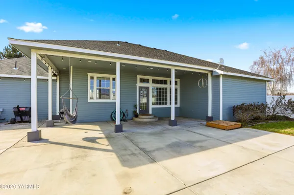 $499,000 | 1031 Orchardvale Road, Zillah, WA 98953