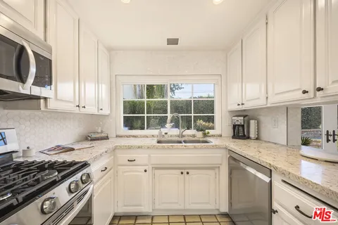 $1,560,000 | 11139 Hortense Street, North Hollywood, CA 91602