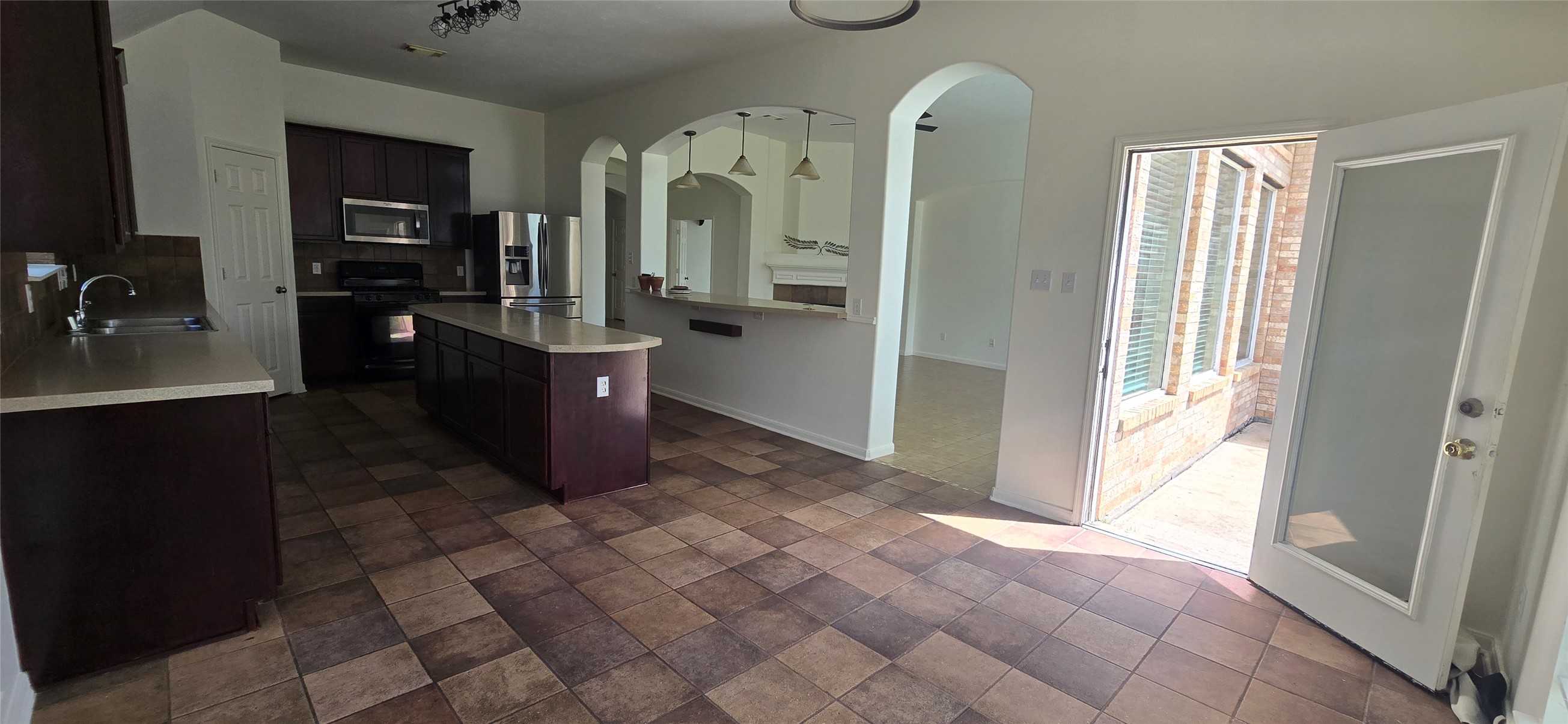 23827 Wispy Way Katy, TX 77494 - Photo 11 of 40