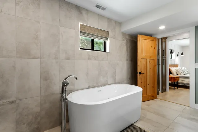 $2,395,000 | W4724 South Lake Shore Drive, Linn, WI 53125