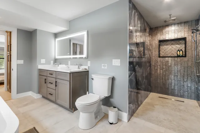 $2,395,000 | W4724 South Lake Shore Drive, Linn, WI 53125