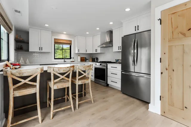 $2,395,000 | W4724 South Lake Shore Drive, Linn, WI 53125