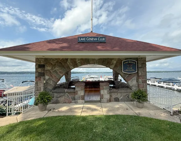 $2,395,000 | W4724 South Lake Shore Drive, Linn, WI 53125