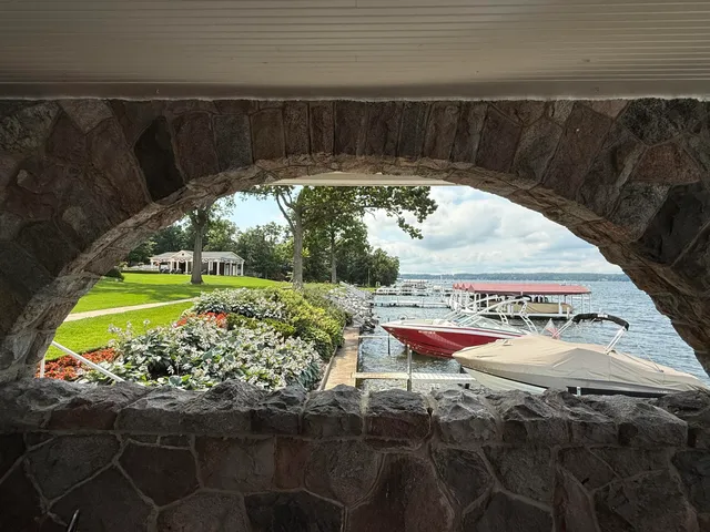 $2,395,000 | W4724 South Lake Shore Drive, Linn, WI 53125