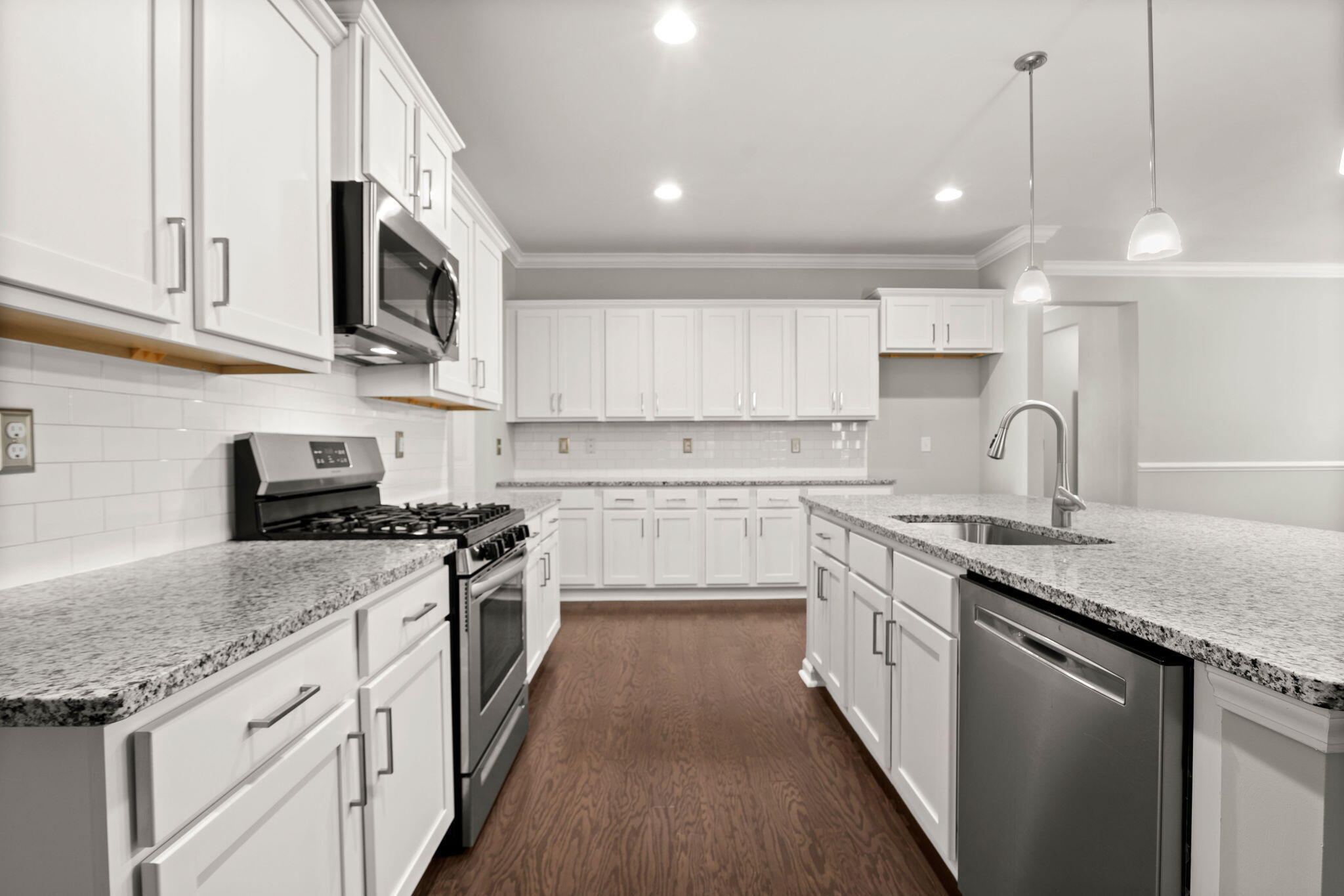 622 Kilarney Road Summerville, SC 29483 - Photo 8 of 55 8