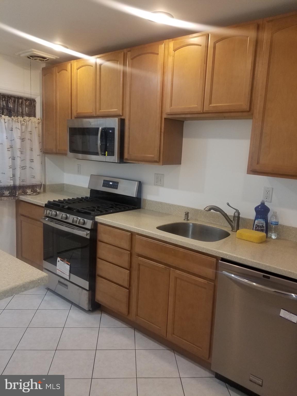 1526 Tunlaw Road Baltimore, MD 21218 - Photo 5 of 11 Gallery Image 5