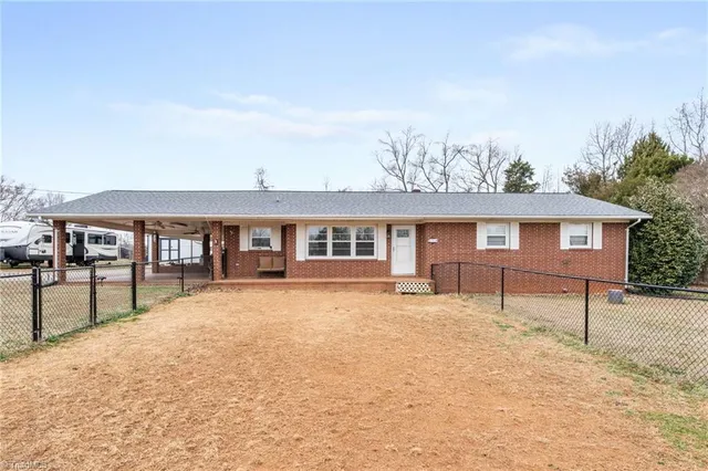 $280,000 | 896 Knowles Road, Reidsville, NC 27320