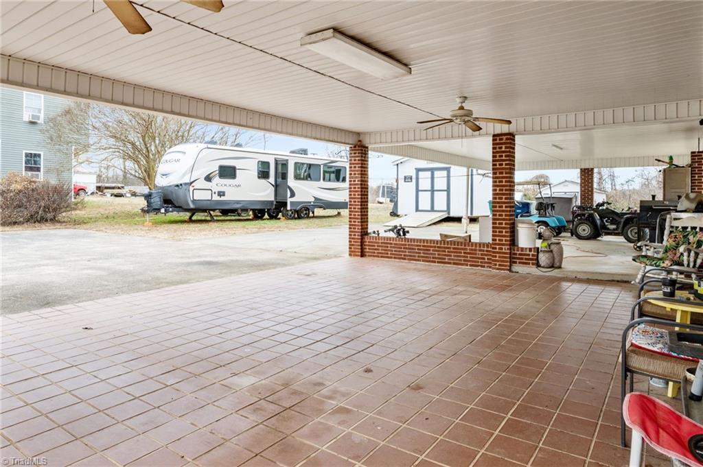 896 Knowles Road Reidsville, NC 27320 - Photo 10 of 49