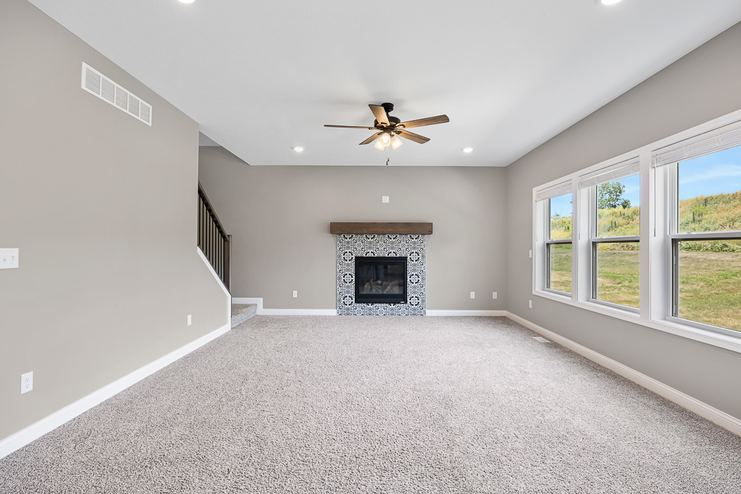 306 Raef Road Downs, IL 61736 - Photo 12 of 61 Gallery Image 12