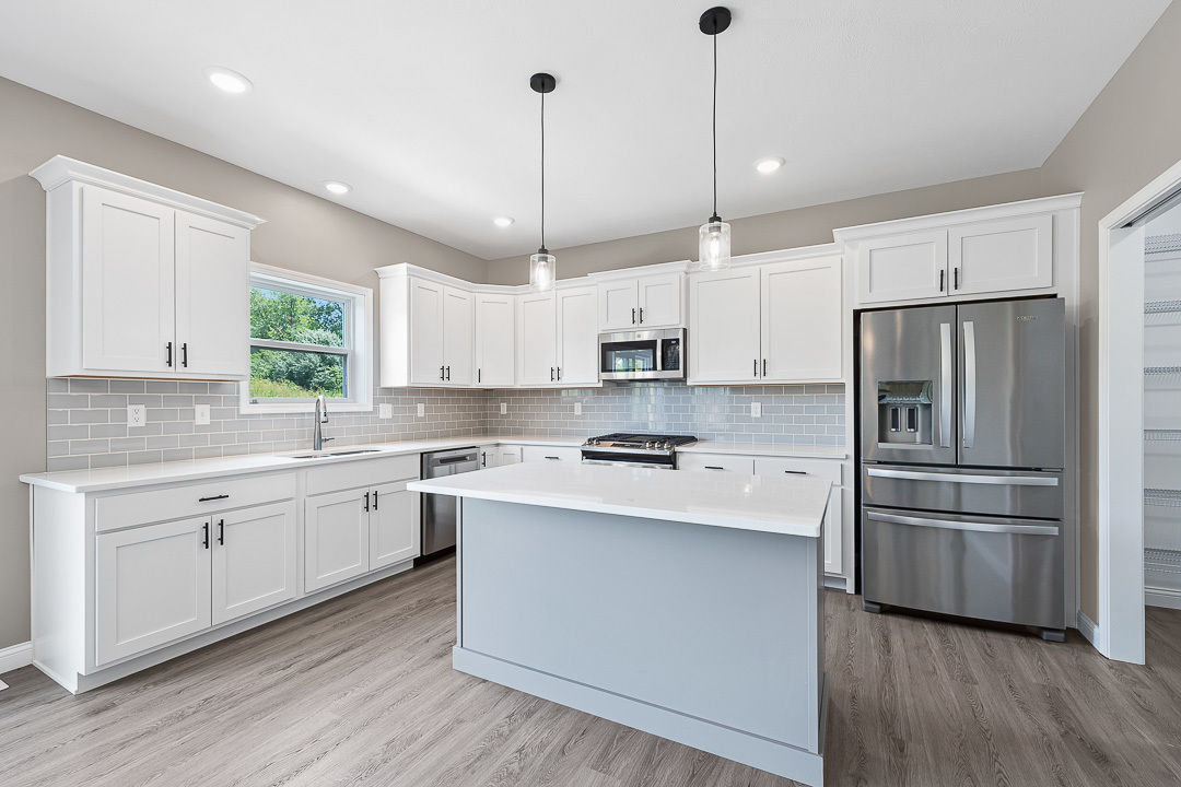 306 Raef Road Downs, IL 61736 - Photo 3 of 61 Gallery Image 3