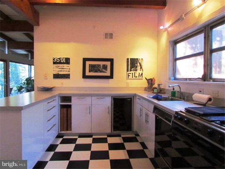 2590 Furlong Road Doylestown, PA 18902 - Photo 6 of 25